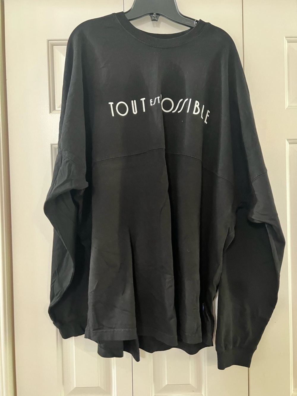 Black 'TOUT EST POSSIBLE' Oversized Graphic Sweatshirt